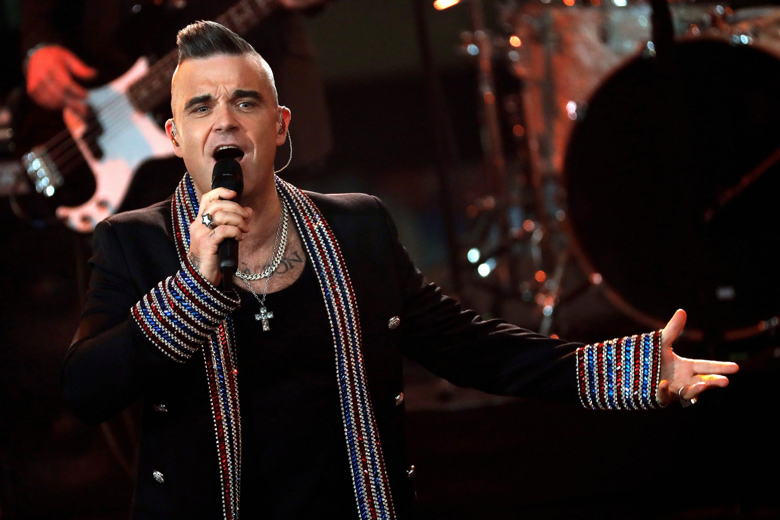 Music sensation Robbie Williams net worth
