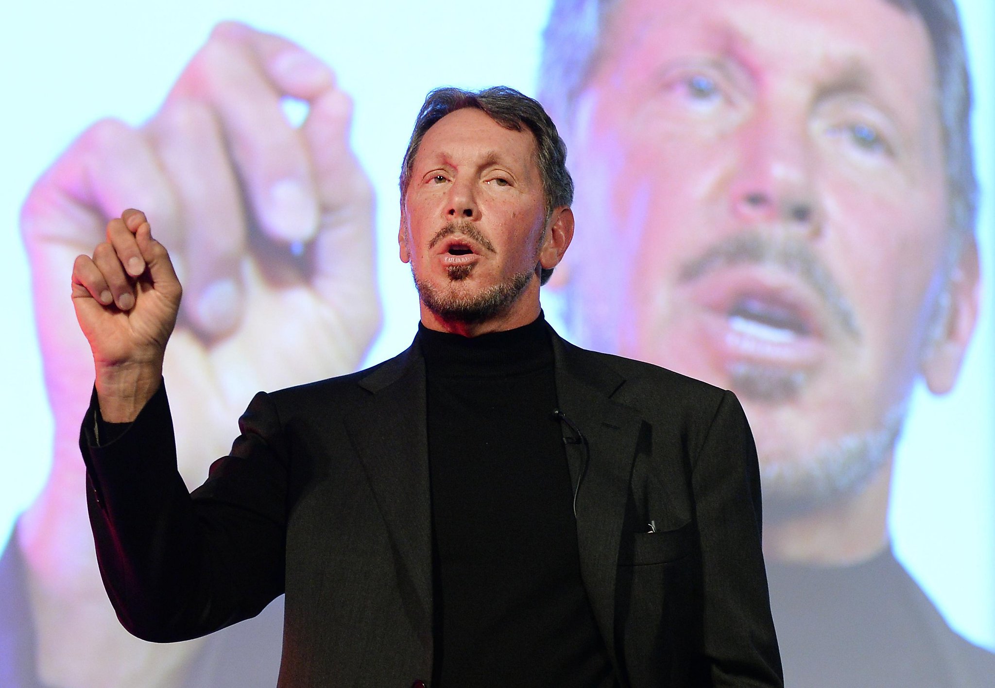 Larry Ellison uspost